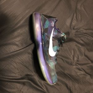 Men’s Nike’s Kobe Bryant X Size 13